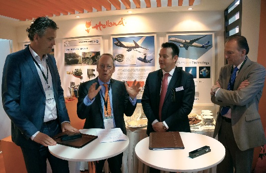 Signing ceremony attended by (from left to right) Edward Voncken (CEO KMWE), Harry Molenaar (former Dutch ambassador in Malaysia), John Rossall (Head Industrialisation Asia -Pacific & Europe BAE Systems Military Aircraft) and Pieter Taal (Ministry of Economic Affairs)